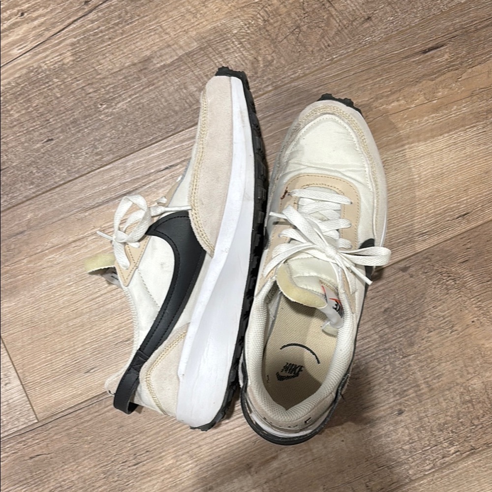 Nike Women's Sneakers in White and Black